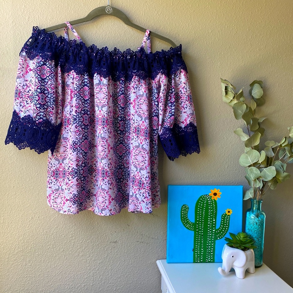 iZ Byer Blouse